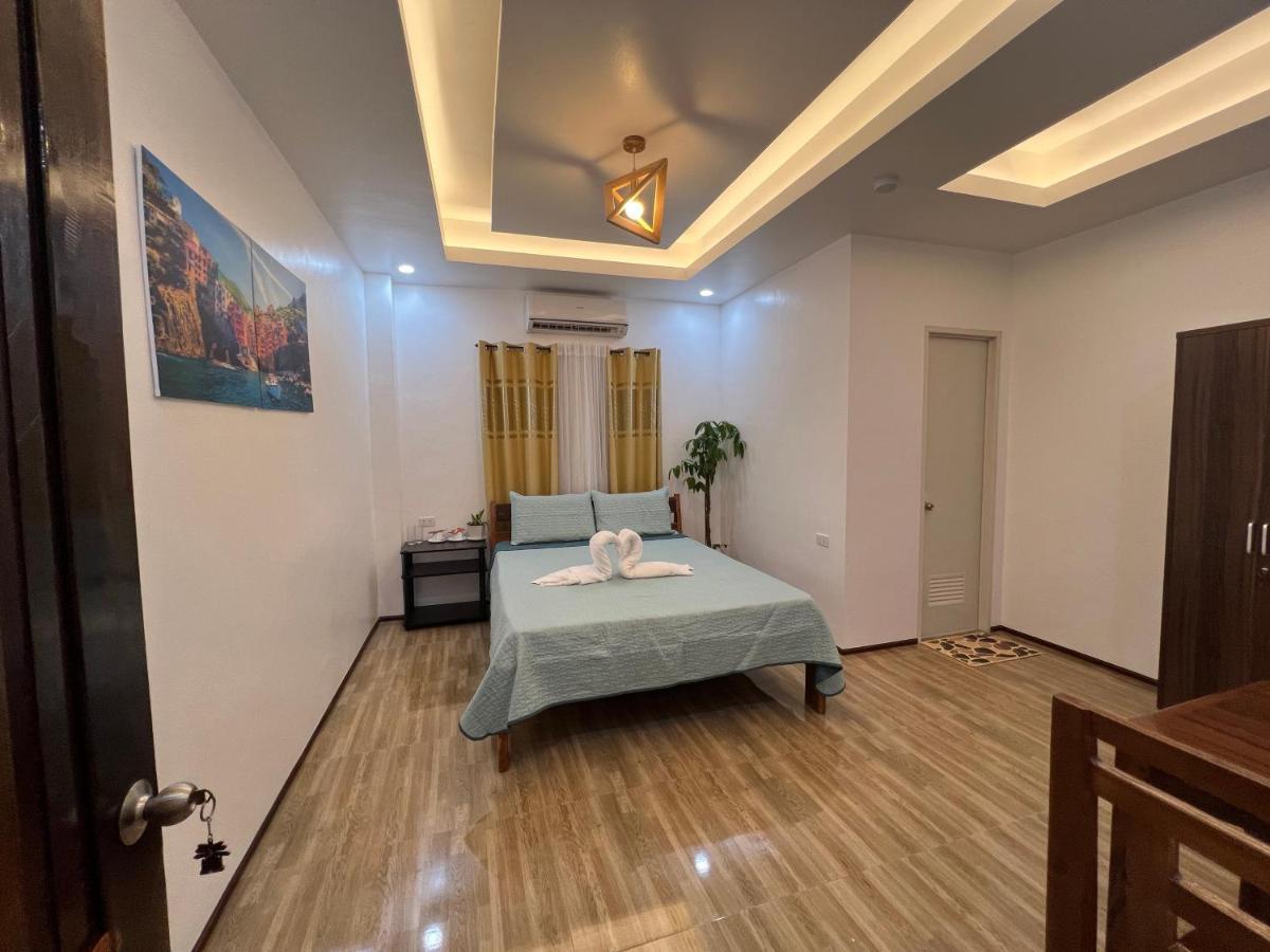Rich-Vania Suites General Luna  Kültér fotó